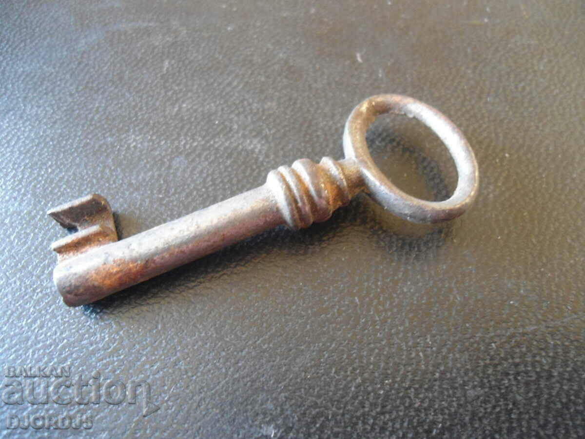 An old forged key with price 2.00 BGN | € 1.02 An old forged key with price 2.00 BGN | € 1.02