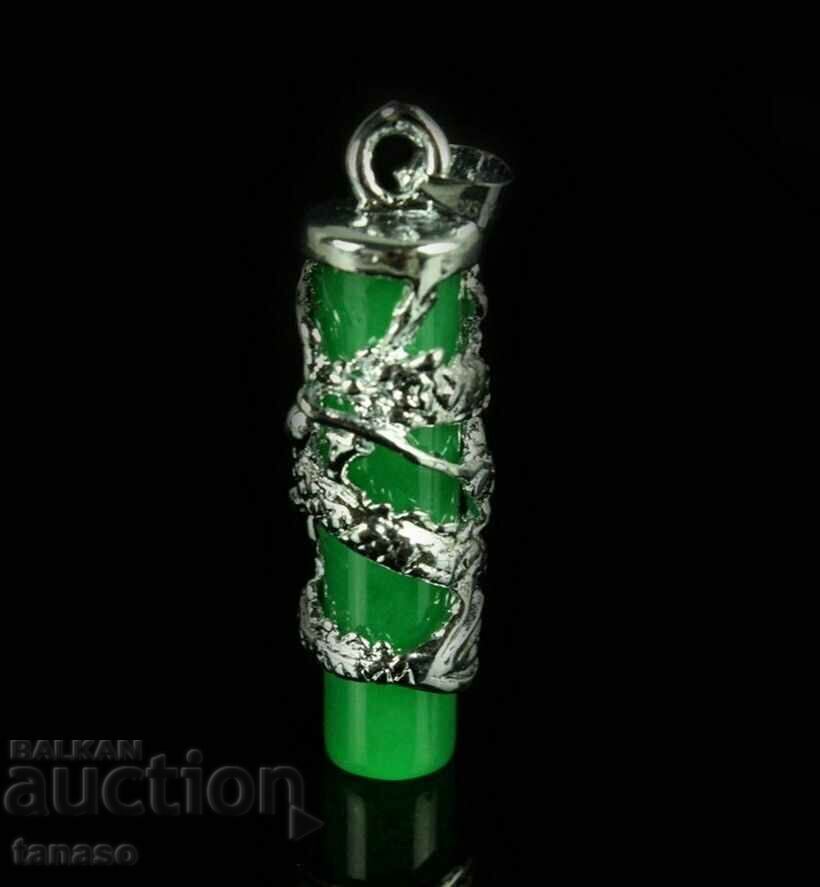 Chinese exquisite Malay jade green dragon necklace