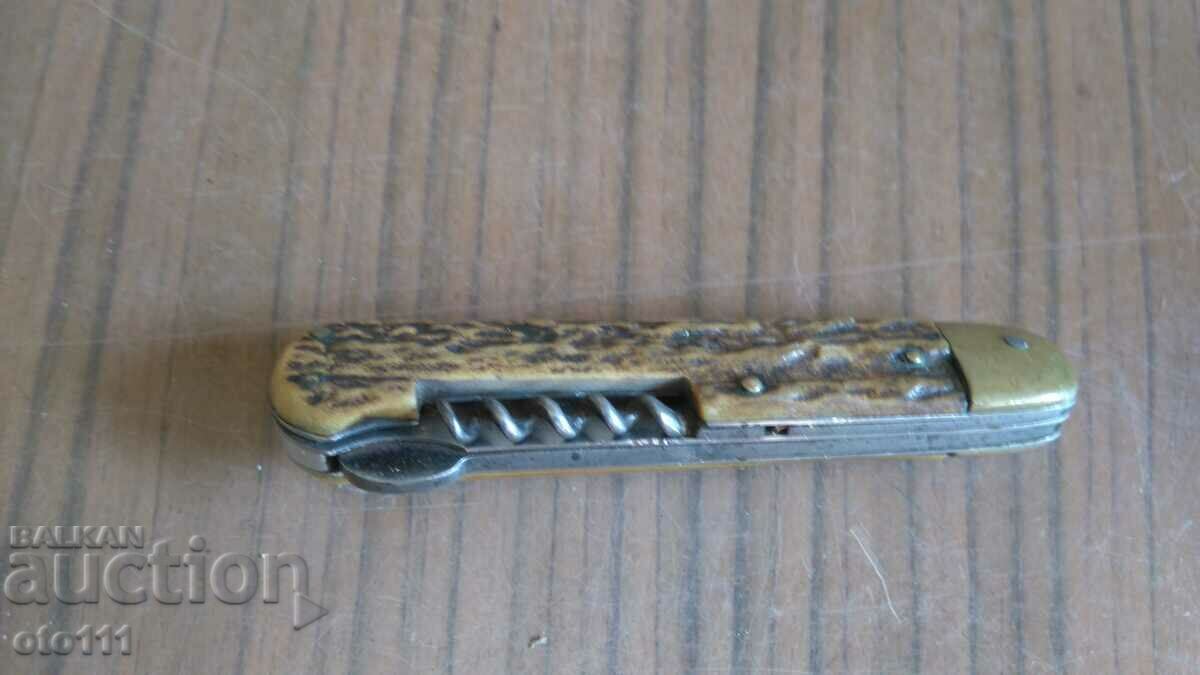 OLD KNIFE WITH LOCK - 7 OLD KNIFE WITH LOCK - 7