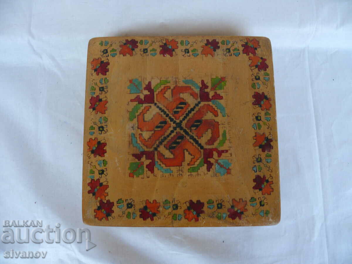 Old interesting wooden box #1418 with price 14.99 BGN | € 7.66