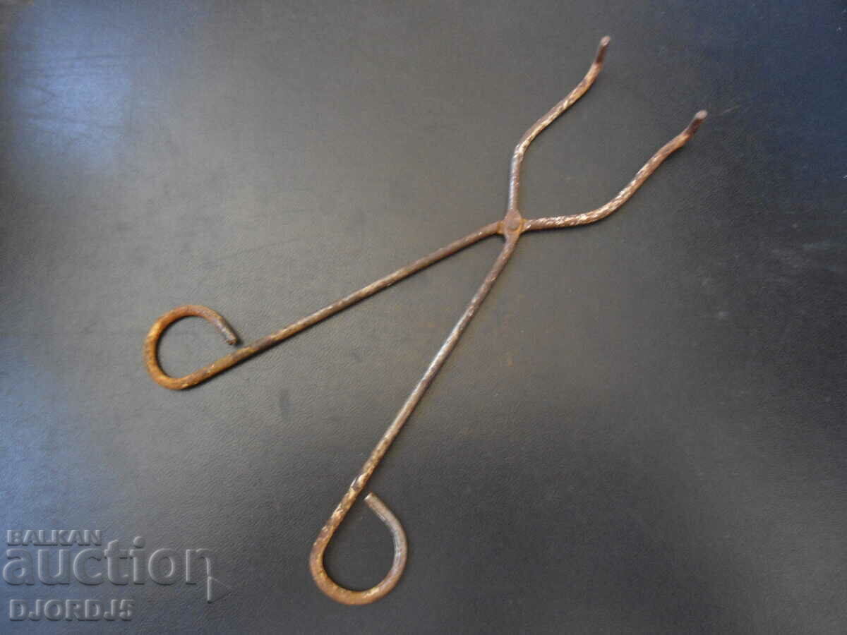 Auction Old tool Auction Old tool