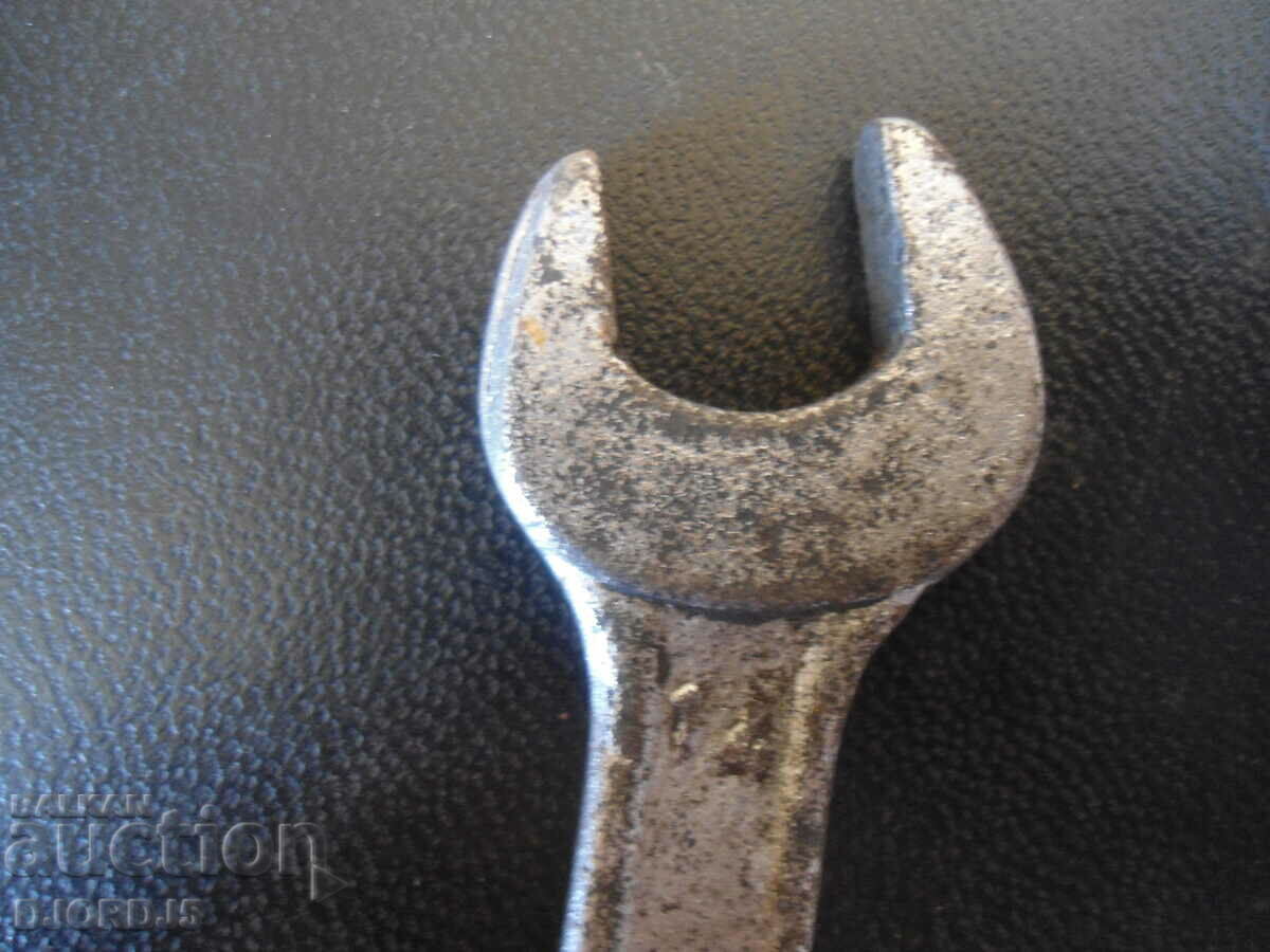 Old key 14-15, STERLING, DROPFORGED with price 2.00 BGN | € 1.02 Old key 14-15, STERLING, DROPFORGED with price 2.00 BGN | € 1.02