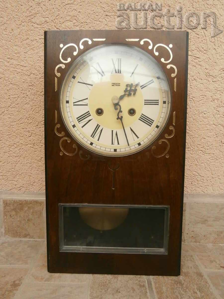 Vintage social METRON retro wall clock