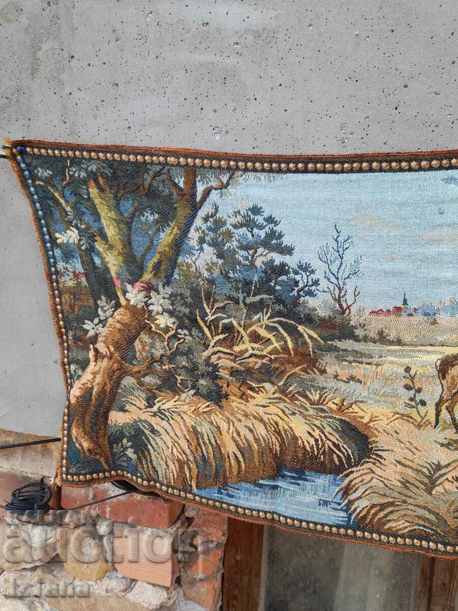 Auction An old hacker, wall cover Auction An old hacker, wall cover