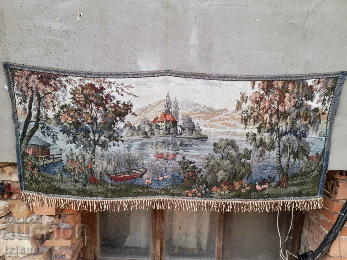 An old hacker, wall cover with price 100.00 BGN | € 51.13 An old hacker, wall cover with price 100.00 BGN | € 51.13