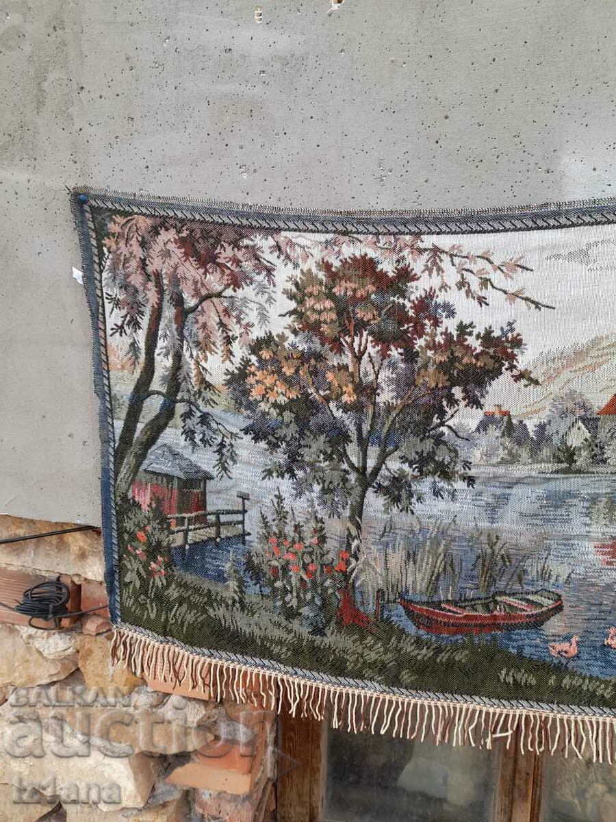 Auction An old hacker, wall cover Auction An old hacker, wall cover