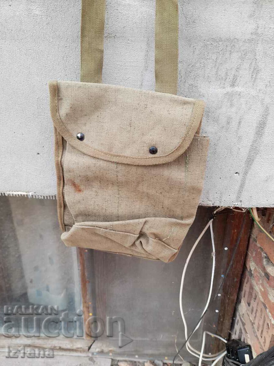 Παλιά στρατιωτική τσάντα, τσάντα με τιμή 25.00 BGN | € 12.78