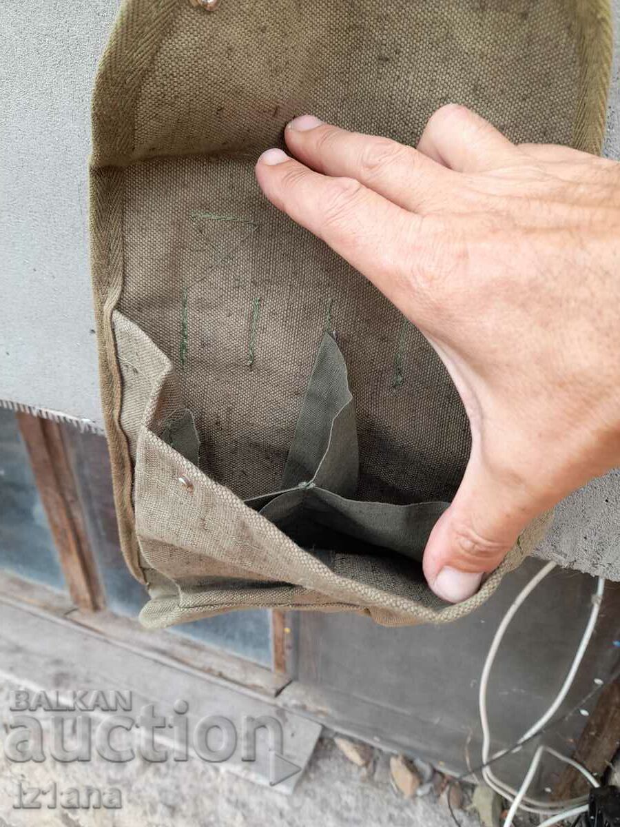 Παράδοση Παλιά στρατιωτική τσάντα, τσάντα