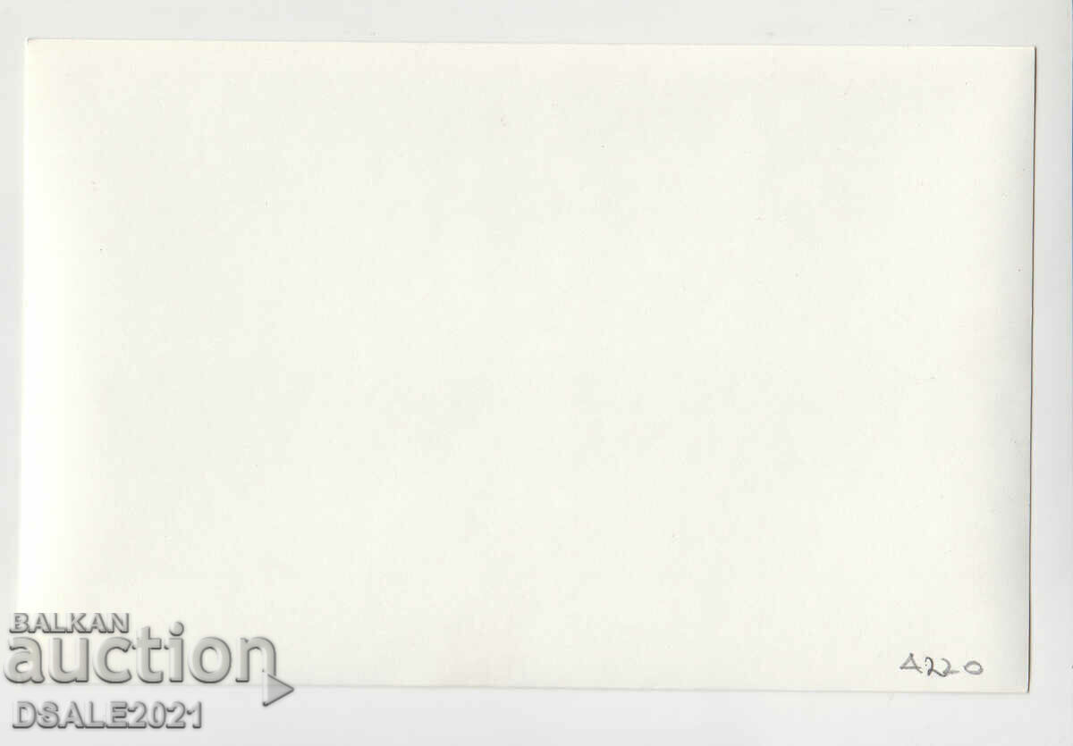 Postcard old photo-rephotographed, actress /4220 with price 0.70 BGN | € 0.36 Postcard old photo-rephotographed, actress /4220 with price 0.70 BGN | € 0.36