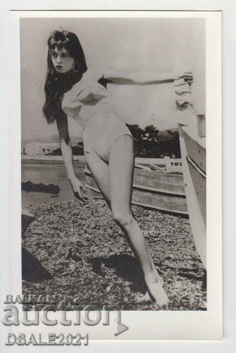 Postcard old photo-rephotographed, actress /4221
