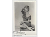 Postcard old photo-reshot, actress /4225