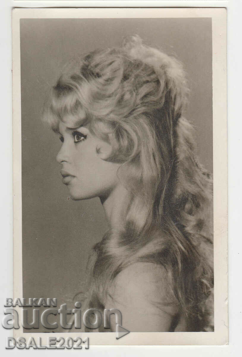Postcard old photo-rephotographed, actress /4226