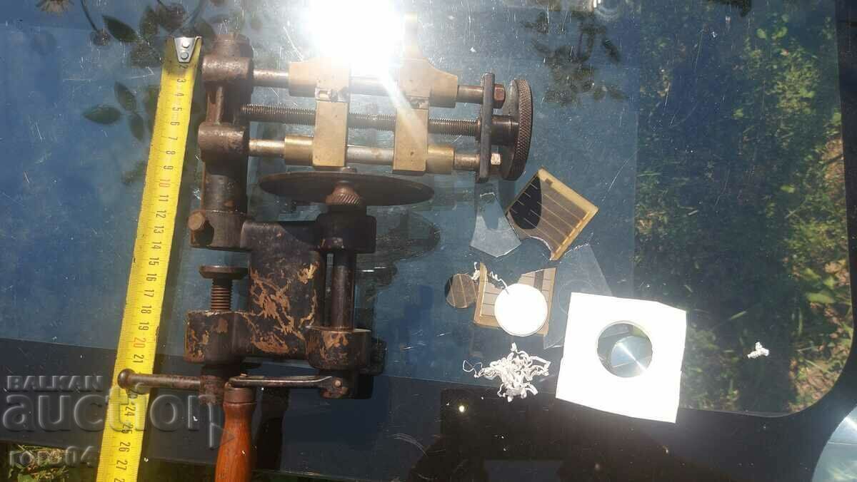 UNIQUE WATCH GLASS CUTTING MACHINE - 5 UNIQUE WATCH GLASS CUTTING MACHINE - 5