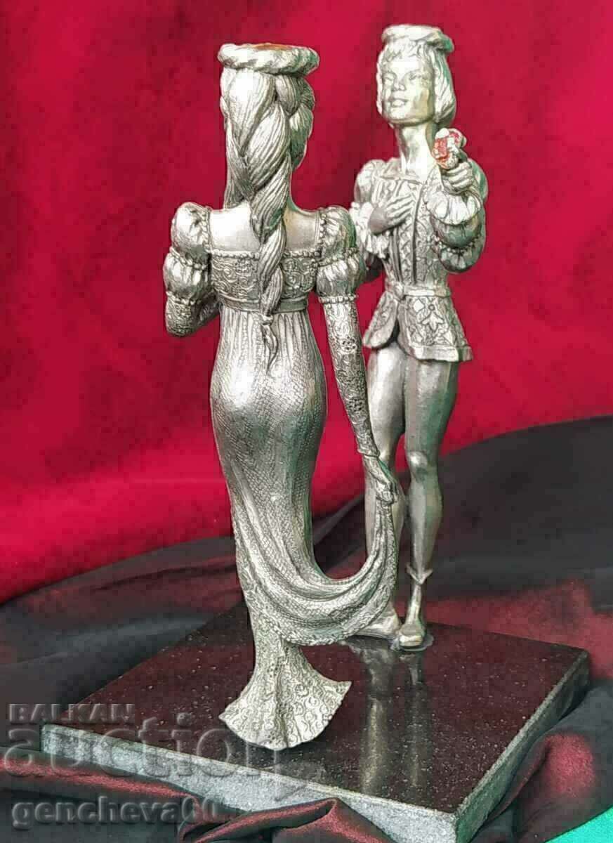 Plastică victoriană din plumb - Îndrăgostiți cu preț € 70.00 | 136.91 BGN Plastică victoriană din plumb - Îndrăgostiți cu preț € 70.00 | 136.91 BGN