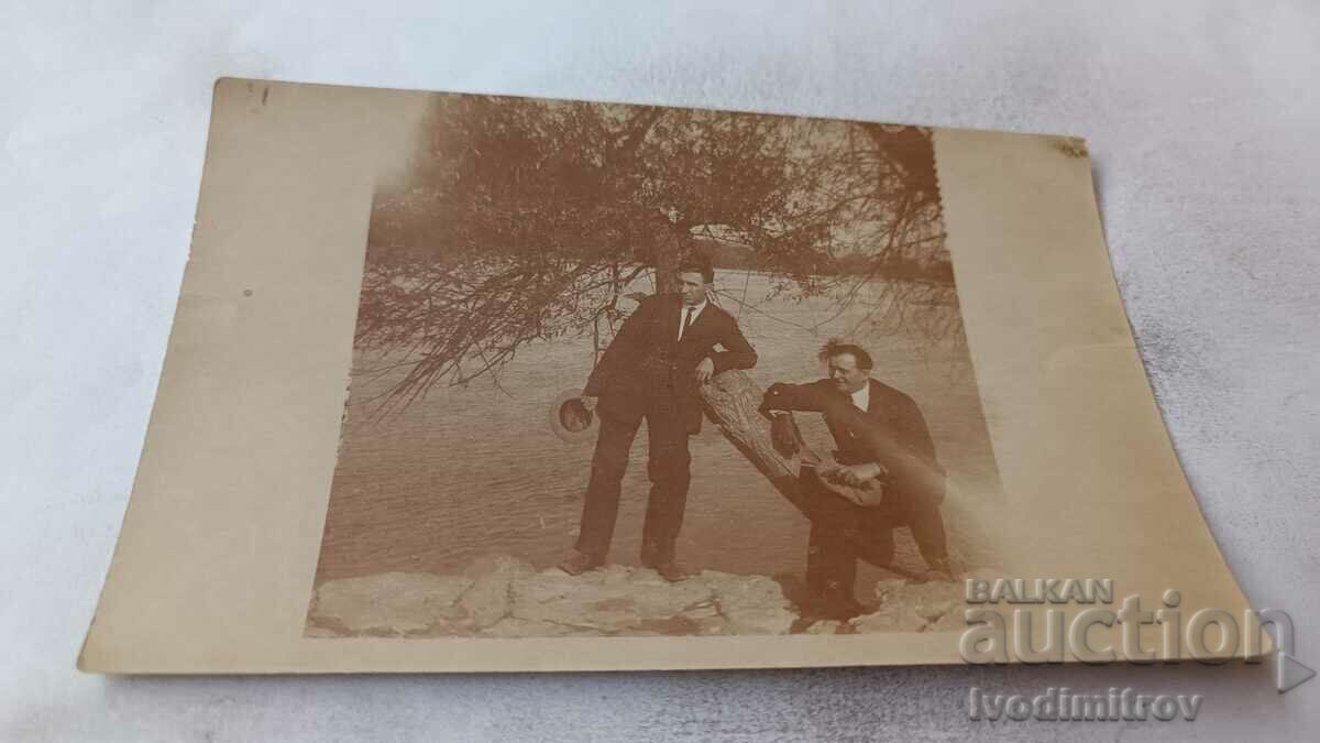 Φωτογραφία Μουσταφά Πασά (Σβίλενγκραντ) Δύο άντρες σε επαγγελματικό ταξίδι