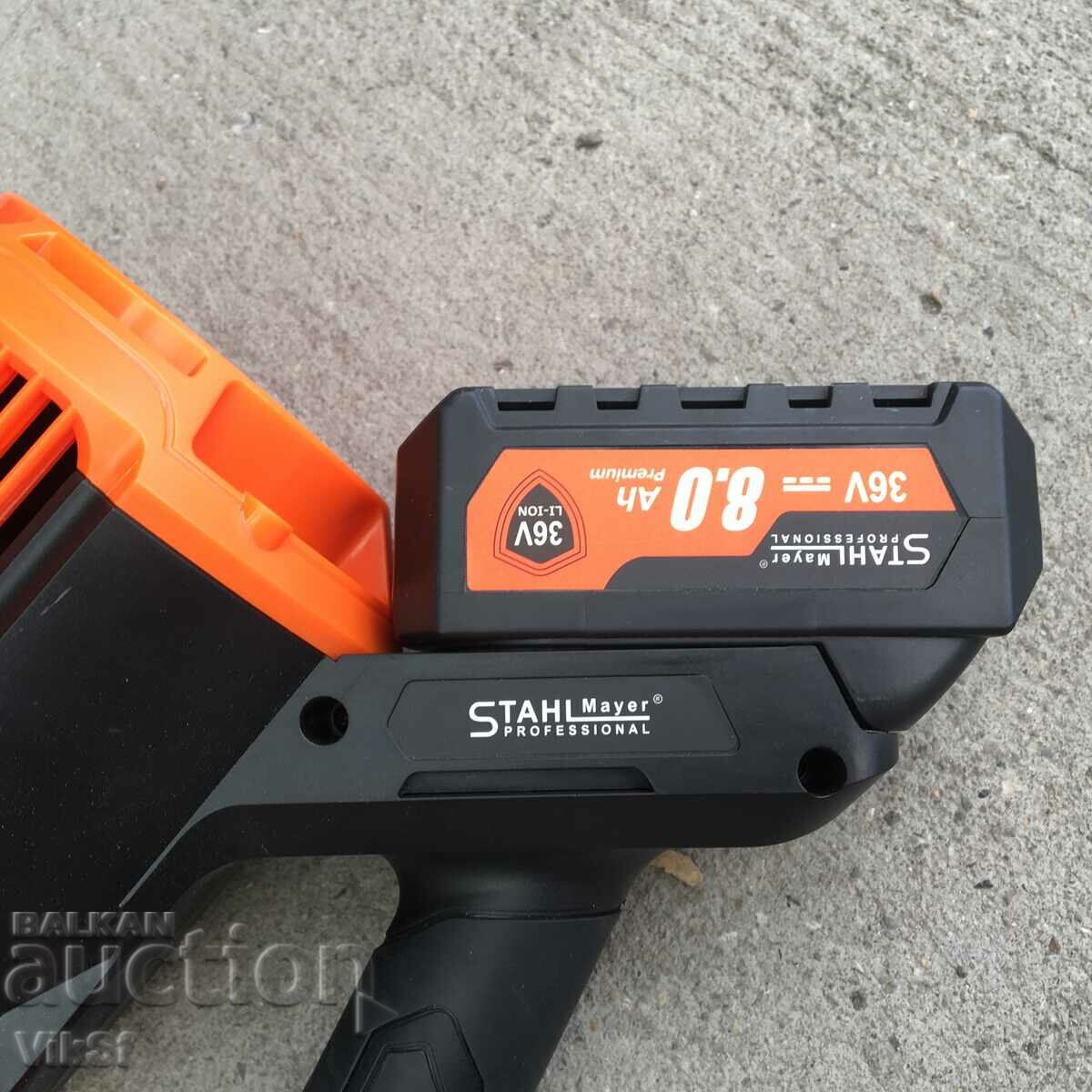 Delivery of Cordless leaf blower 36V 8Ah StahlMayer