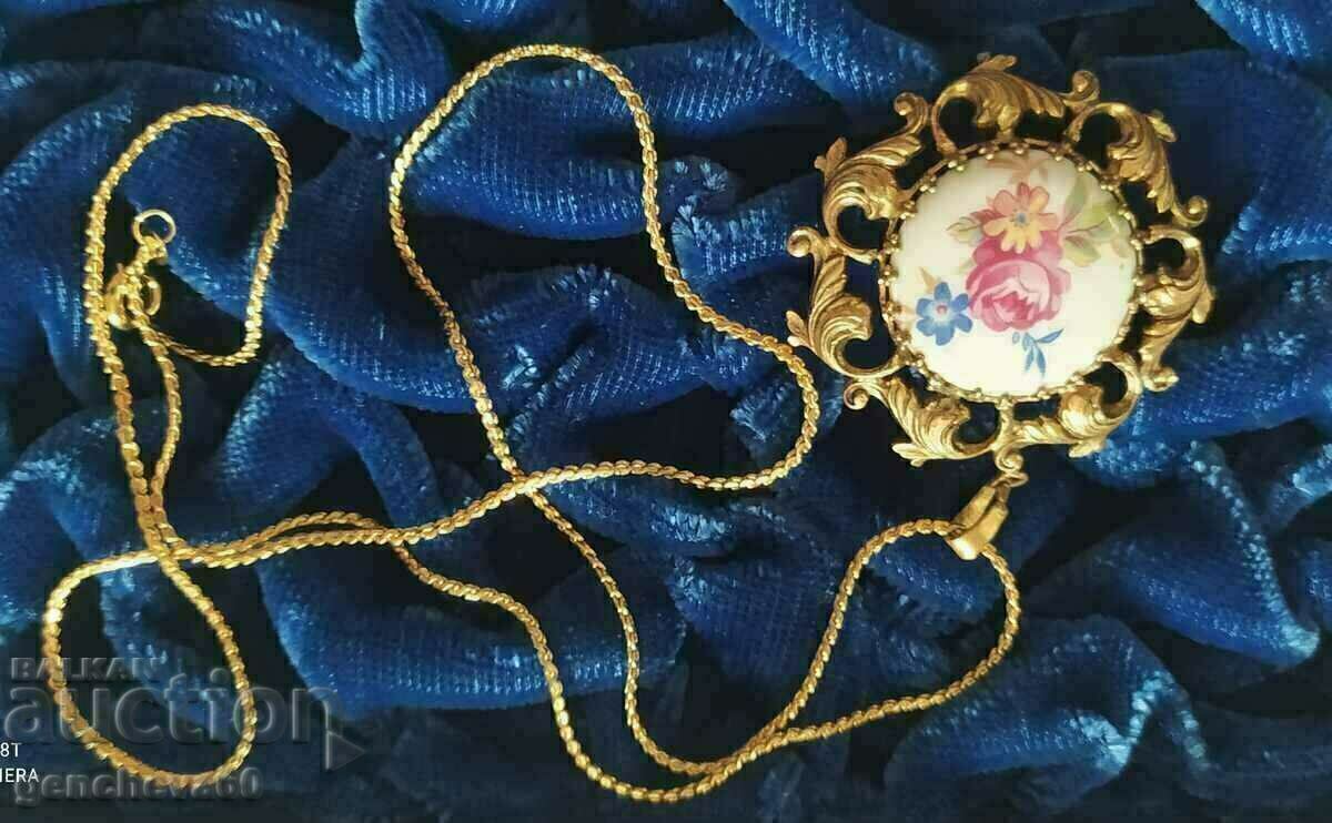 Vintage porcelain necklace, gold plated ITALY - 7 Vintage porcelain necklace, gold plated ITALY - 7
