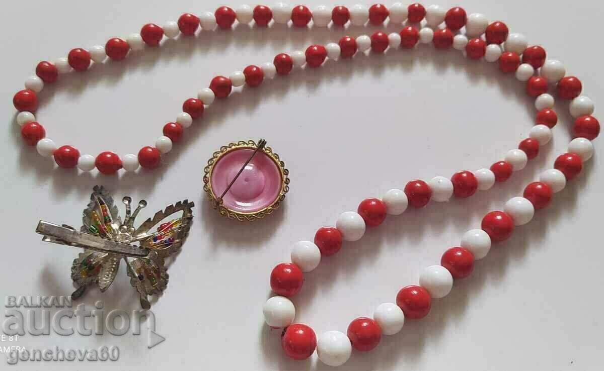 Auction Authentic necklace for traditional costume, hairpin and brooch Auction Authentic necklace for traditional costume, hairpin and brooch