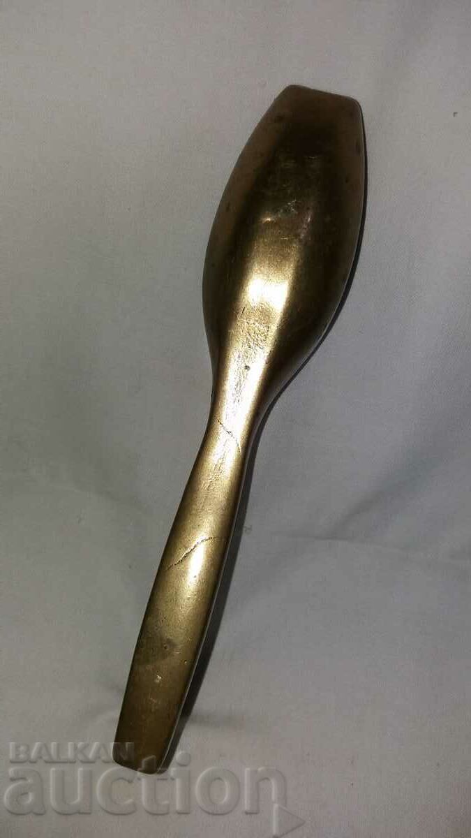 Παράδοση Παλιός μπρούτζινος καρυοθραύστης