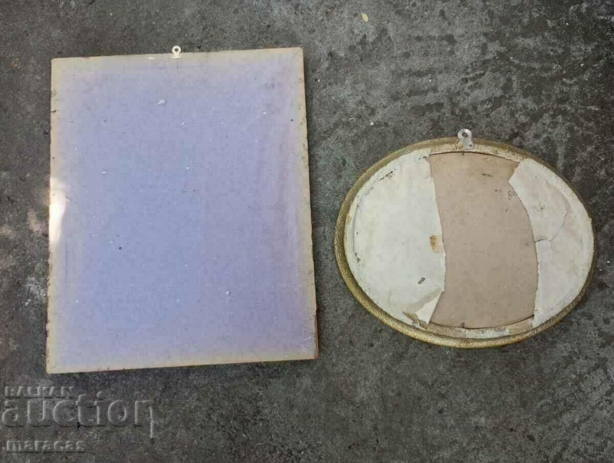 Ταπετσαρία με κορνίζες με τιμή 35.00 BGN | € 17.90 Ταπετσαρία με κορνίζες με τιμή 35.00 BGN | € 17.90