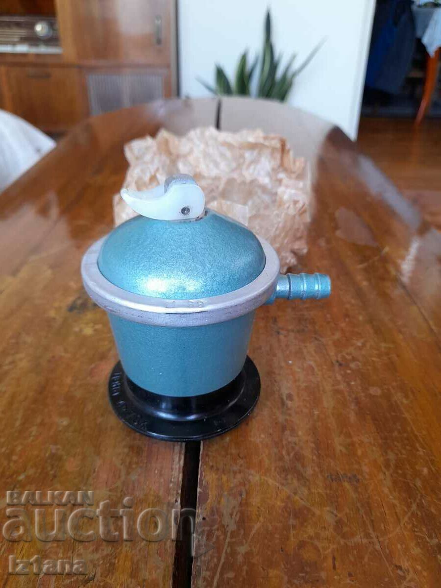 Old gas reducer valve, gas bottle valve with price 35.00 BGN | € 17.90 Old gas reducer valve, gas bottle valve with price 35.00 BGN | € 17.90