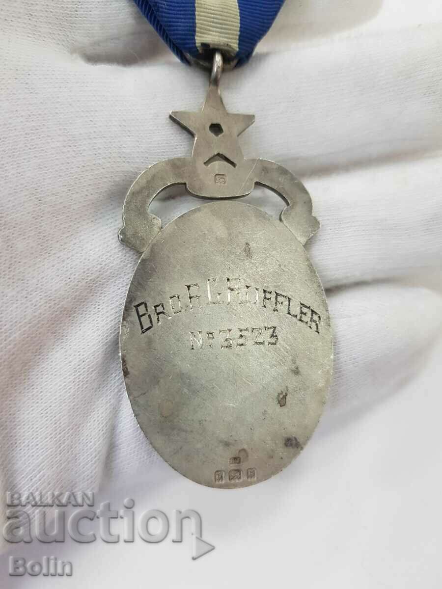 Delivery of Rare Silver Masonic Medal, Hallmark England No. 3523 Delivery of Rare Silver Masonic Medal, Hallmark England No. 3523