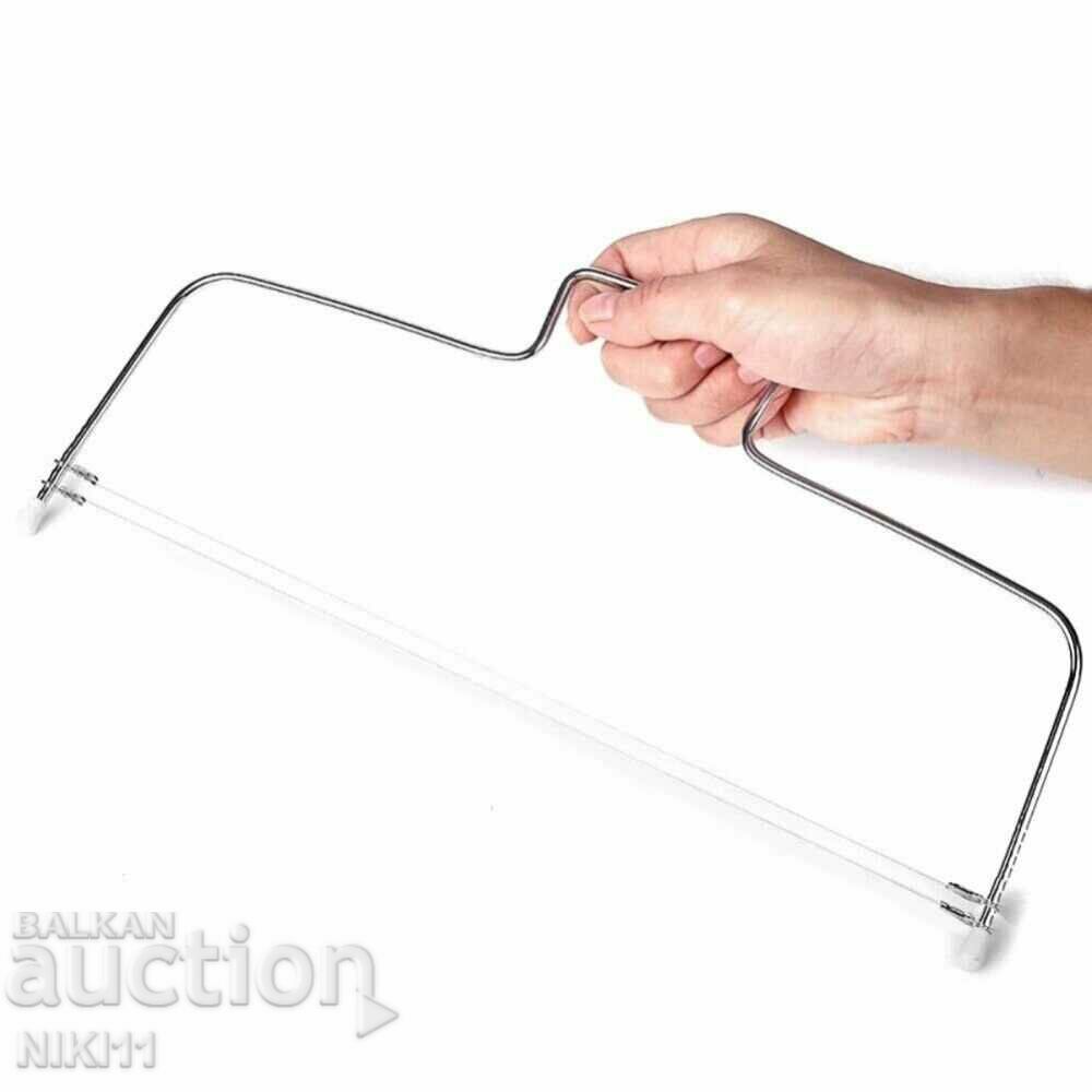 Auction Device for cutting, slicing sponge cake, cupcakes, pastries Auction Device for cutting, slicing sponge cake, cupcakes, pastries