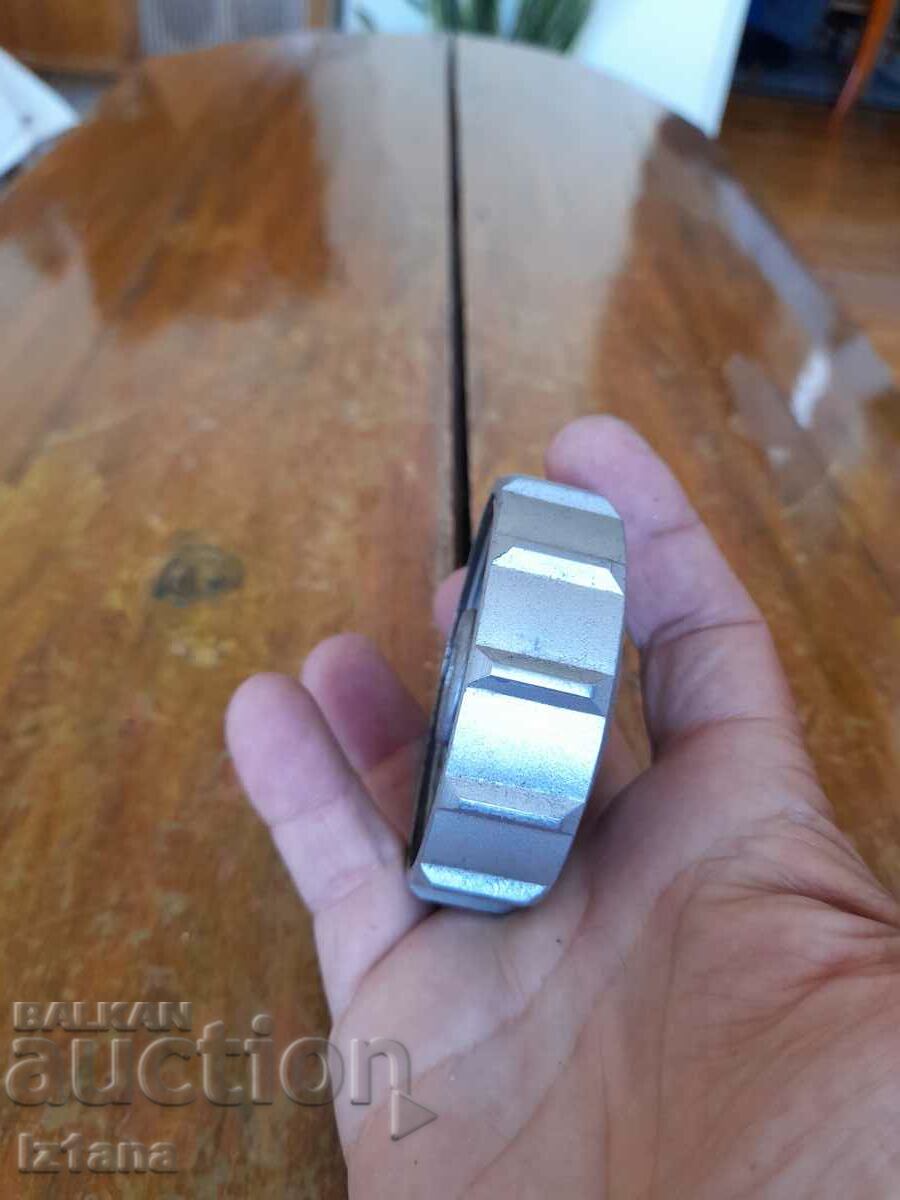 Auction  Old tank cap