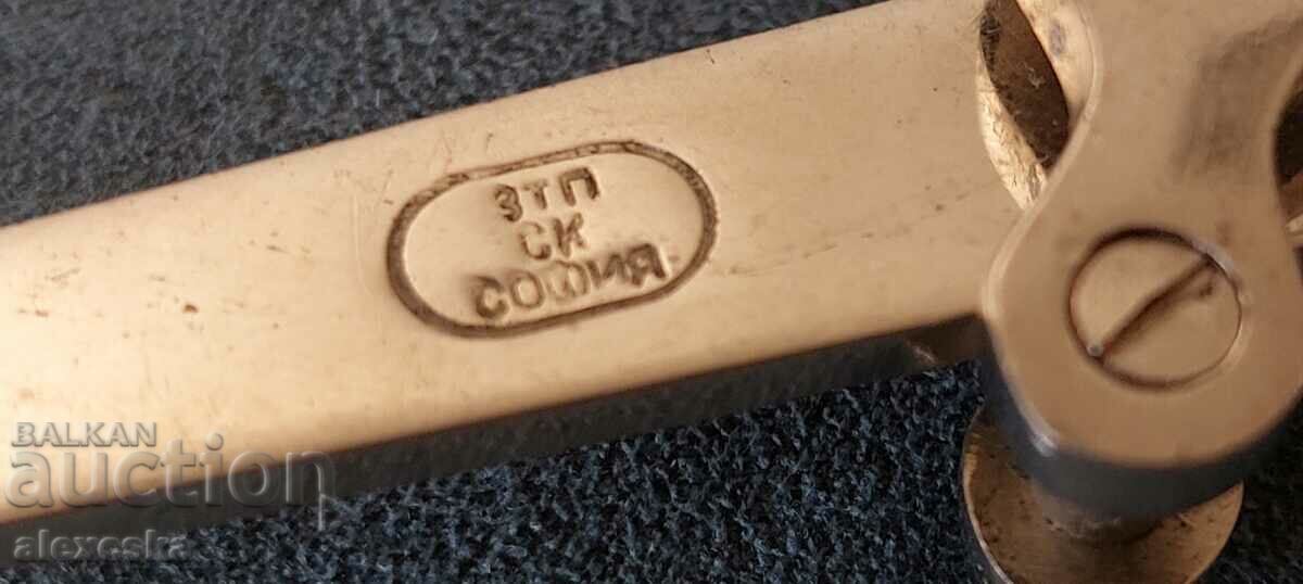 Old metal scale - 5 Old metal scale - 5