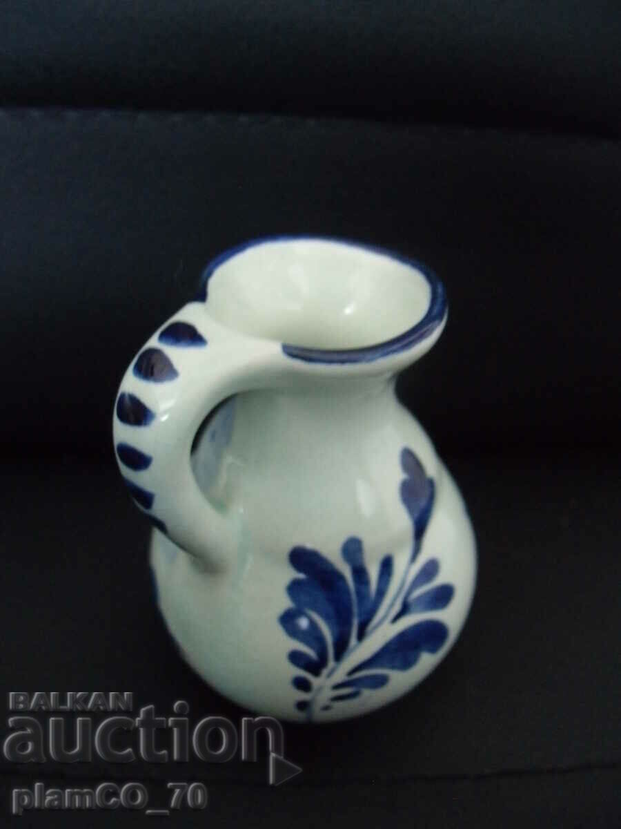 Auction #*7110 old small porcelain jug - delfts Auction #*7110 old small porcelain jug - delfts