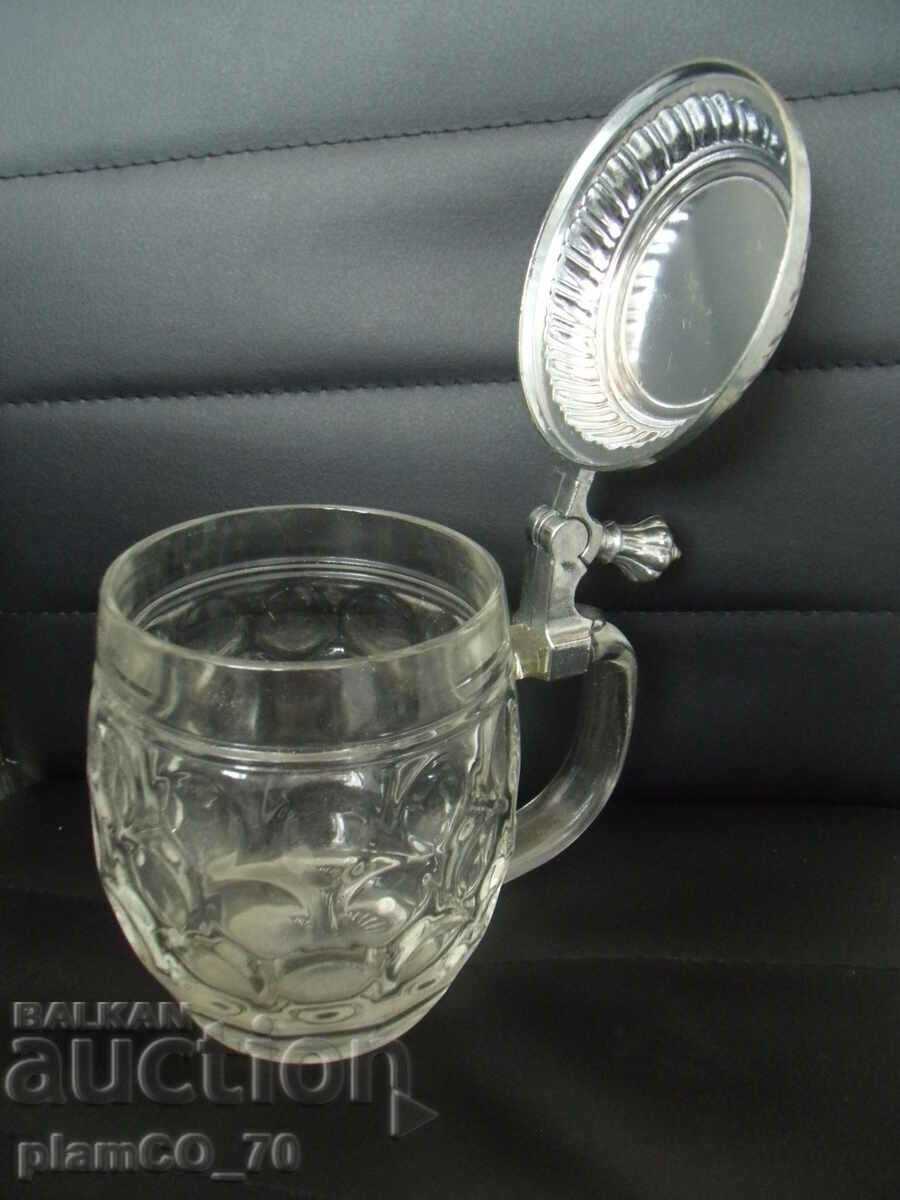 #*7111 παλιά γυάλινη κούπα με μεταλλικό καπάκι με τιμή 15.00 BGN | € 7.67 #*7111 παλιά γυάλινη κούπα με μεταλλικό καπάκι με τιμή 15.00 BGN | € 7.67