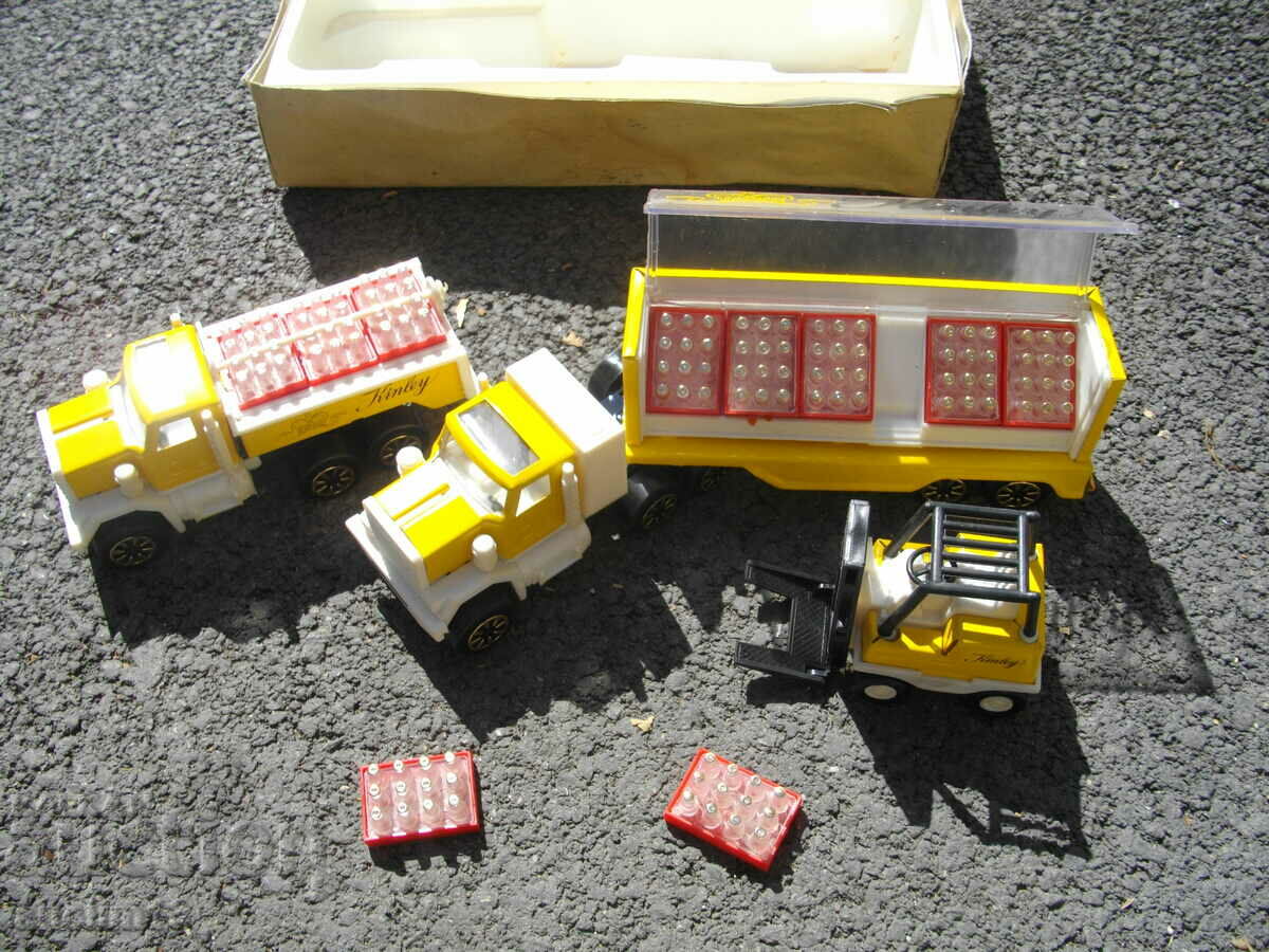 SOC SHEET METAL TOYS PEACE DISTRIBUTION KINLEY - 5 SOC SHEET METAL TOYS PEACE DISTRIBUTION KINLEY - 5