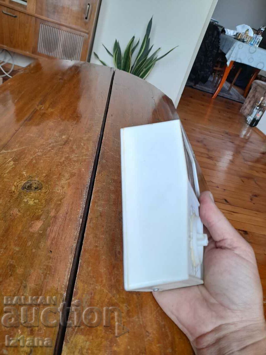 Delivery of EMC ceiling fan regulator Delivery of EMC ceiling fan regulator