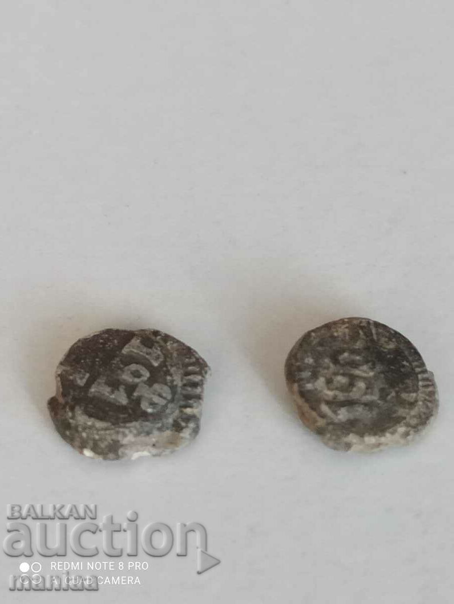 O mulțime de sigilii regale vechi