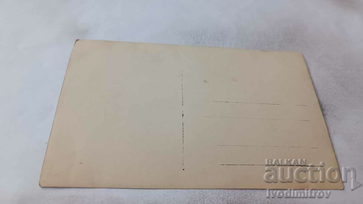 Photo Two young girls on steep stairs with price 2.35 BGN | € 1.20 Photo Two young girls on steep stairs with price 2.35 BGN | € 1.20