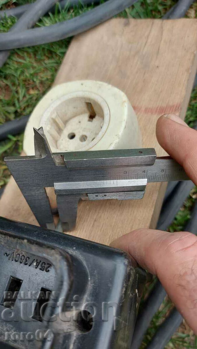 Delivery of THREE-PHASE EXTENSION - 41 METERS - 14 KG Delivery of THREE-PHASE EXTENSION - 41 METERS - 14 KG