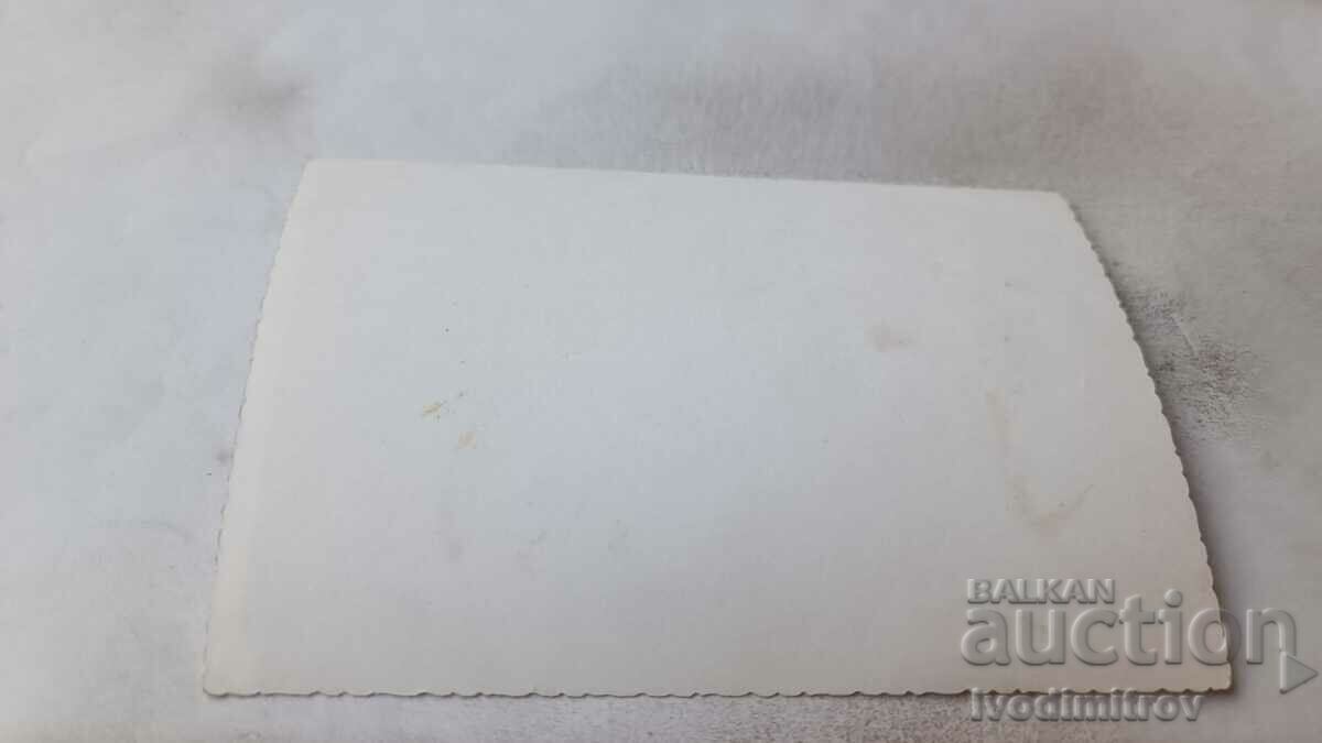 Photo Men and children in vintage Moskvich with reg. No. SfB 3724 with price 2.85 BGN | € 1.46