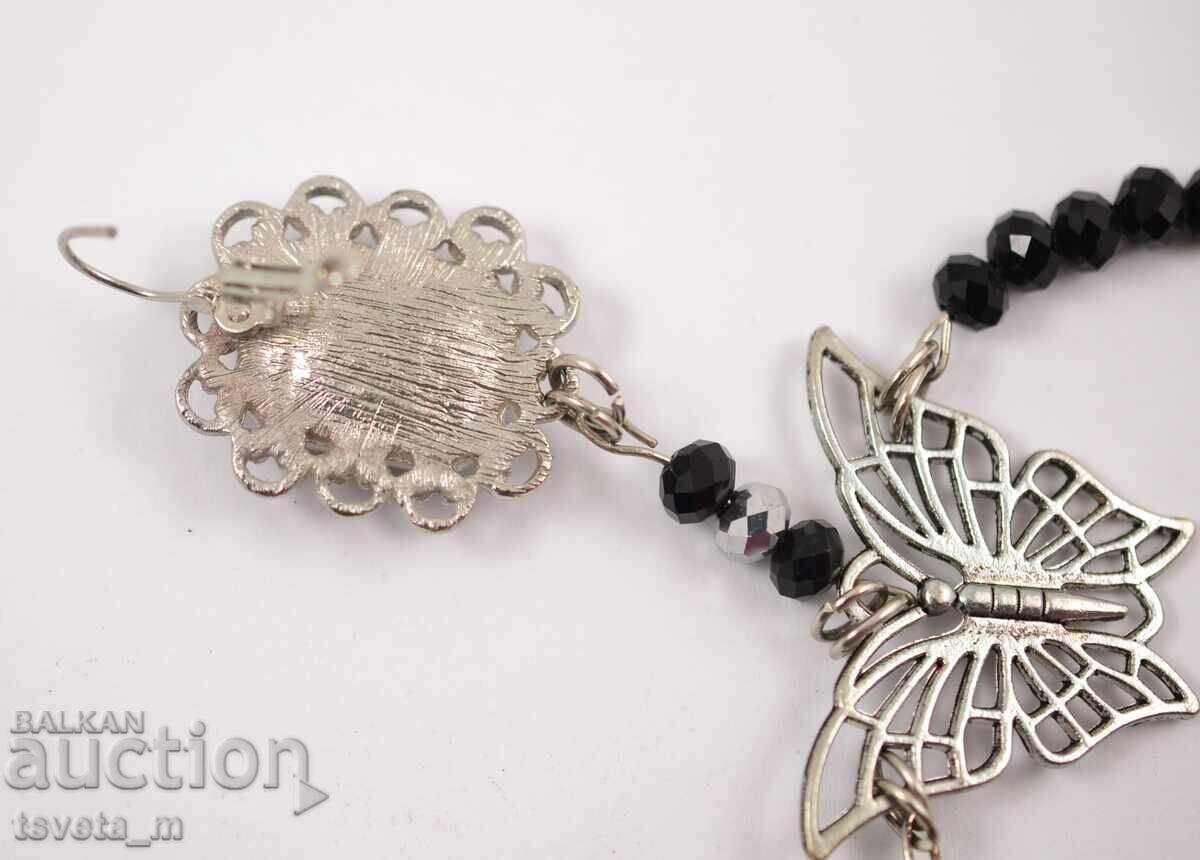 Δημοπρασία Μεγάλο σκουλαρίκι Δημοπρασία Μεγάλο σκουλαρίκι