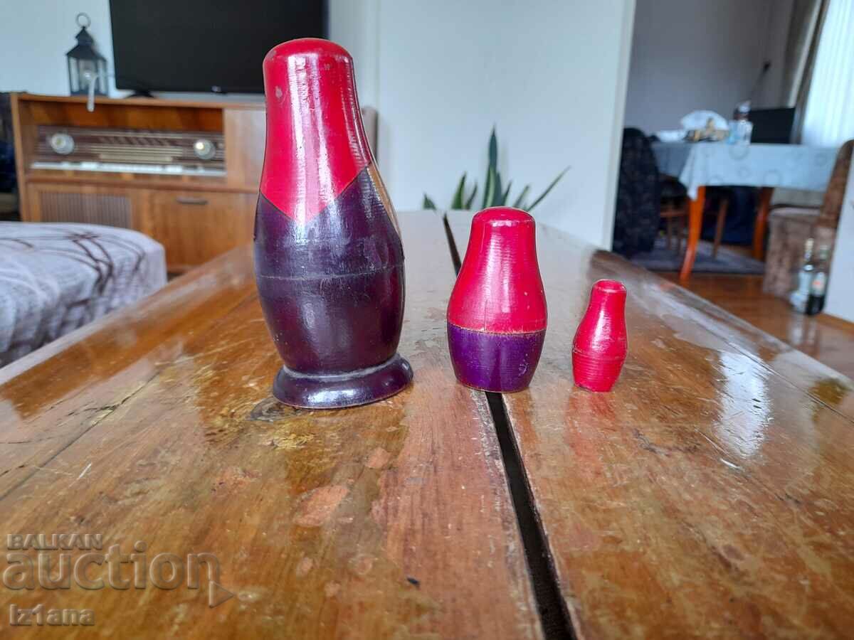 Delivery of Old Matryoshka, Matryoshki