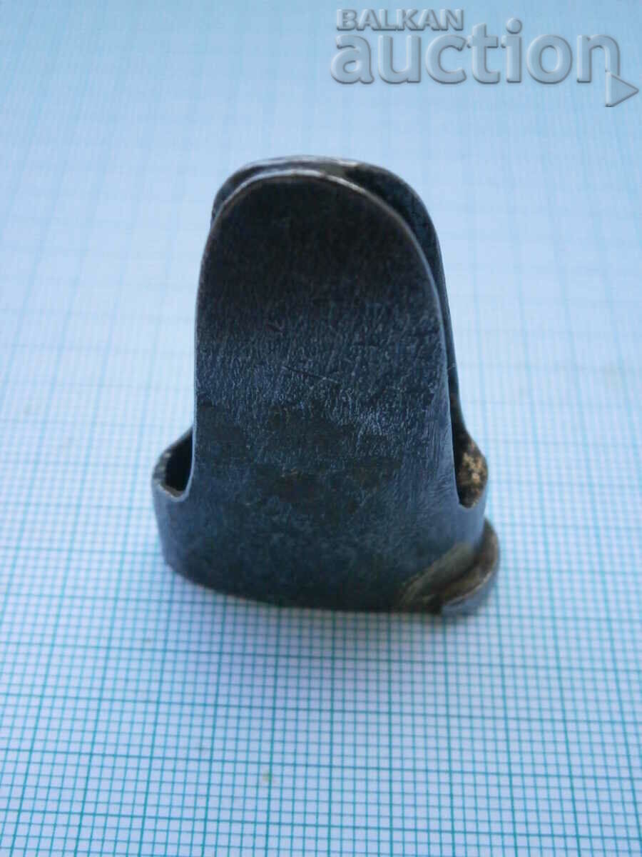 Delivery of A part of a cania spring plate for the M95 Mannlicher bayonet Delivery of A part of a cania spring plate for the M95 Mannlicher bayonet