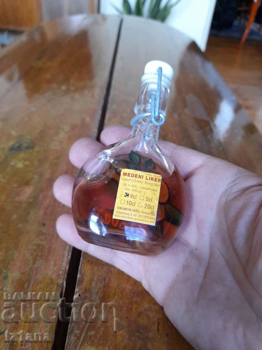 Delivery of Old Honey Liqueur Slovenia Delivery of Old Honey Liqueur Slovenia