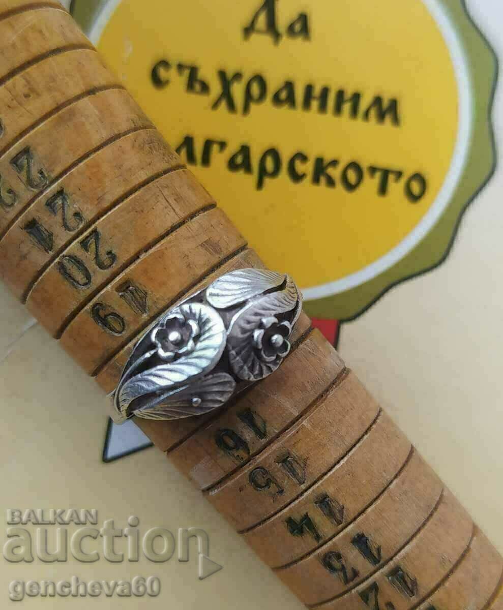 Inel de argint antic Inel de argint antic