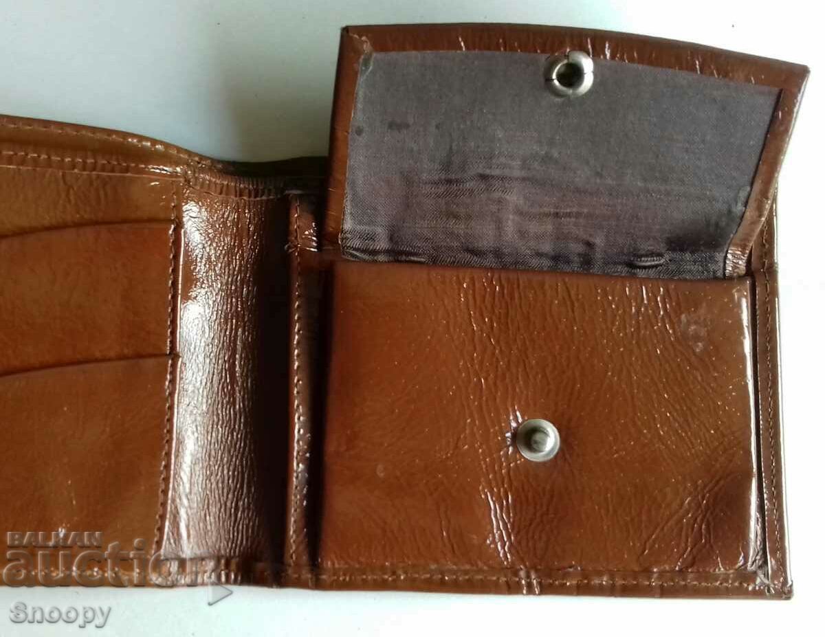 Delivery of Wallet for banknotes, coins and cards Delivery of Wallet for banknotes, coins and cards