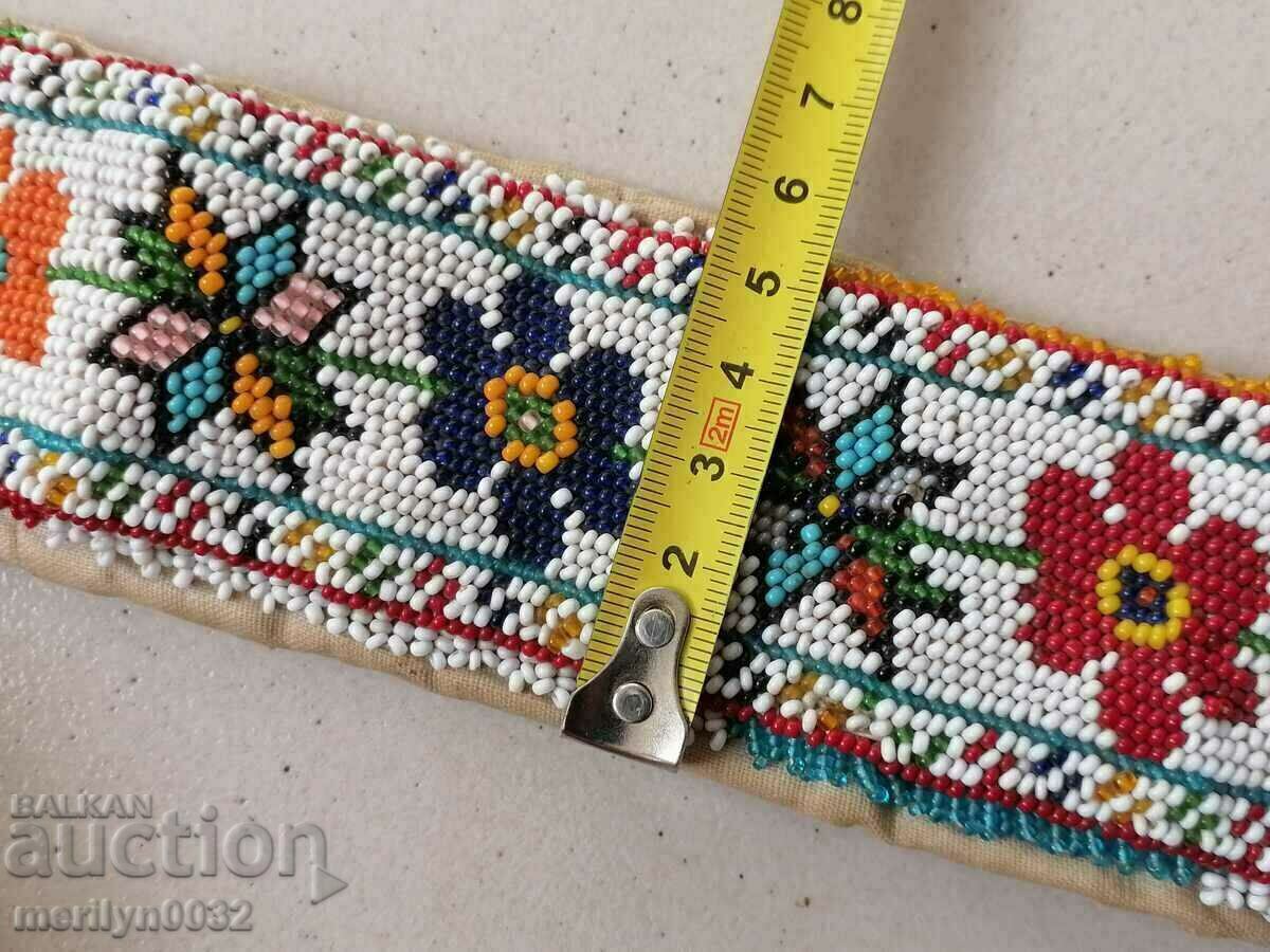 Delivery of Beaded belt, beaded cuffs, early 20th century Delivery of Beaded belt, beaded cuffs, early 20th century