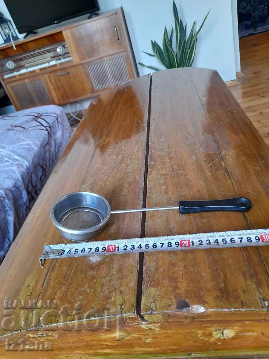 An old kitchen strainer with price 16.00 BGN | € 8.18 An old kitchen strainer with price 16.00 BGN | € 8.18