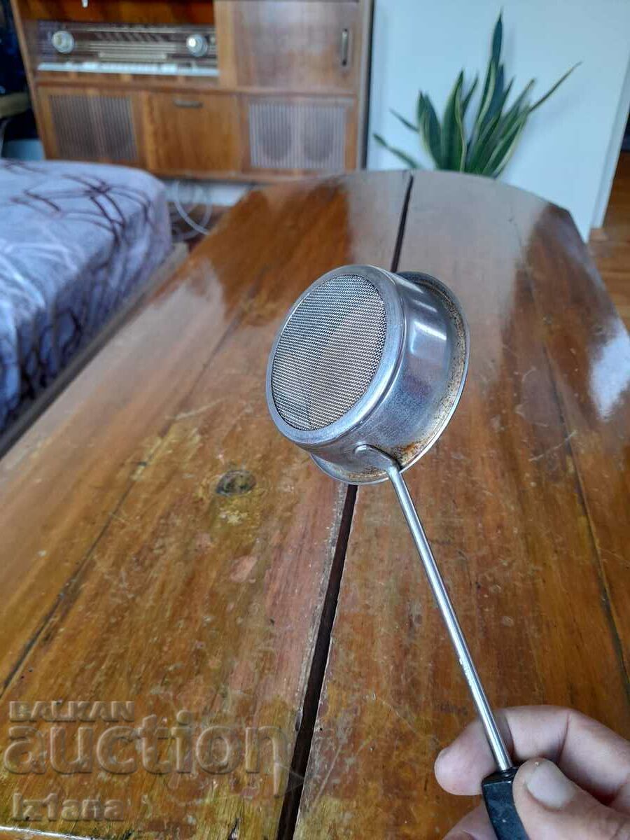 An old kitchen strainer - 5 An old kitchen strainer - 5