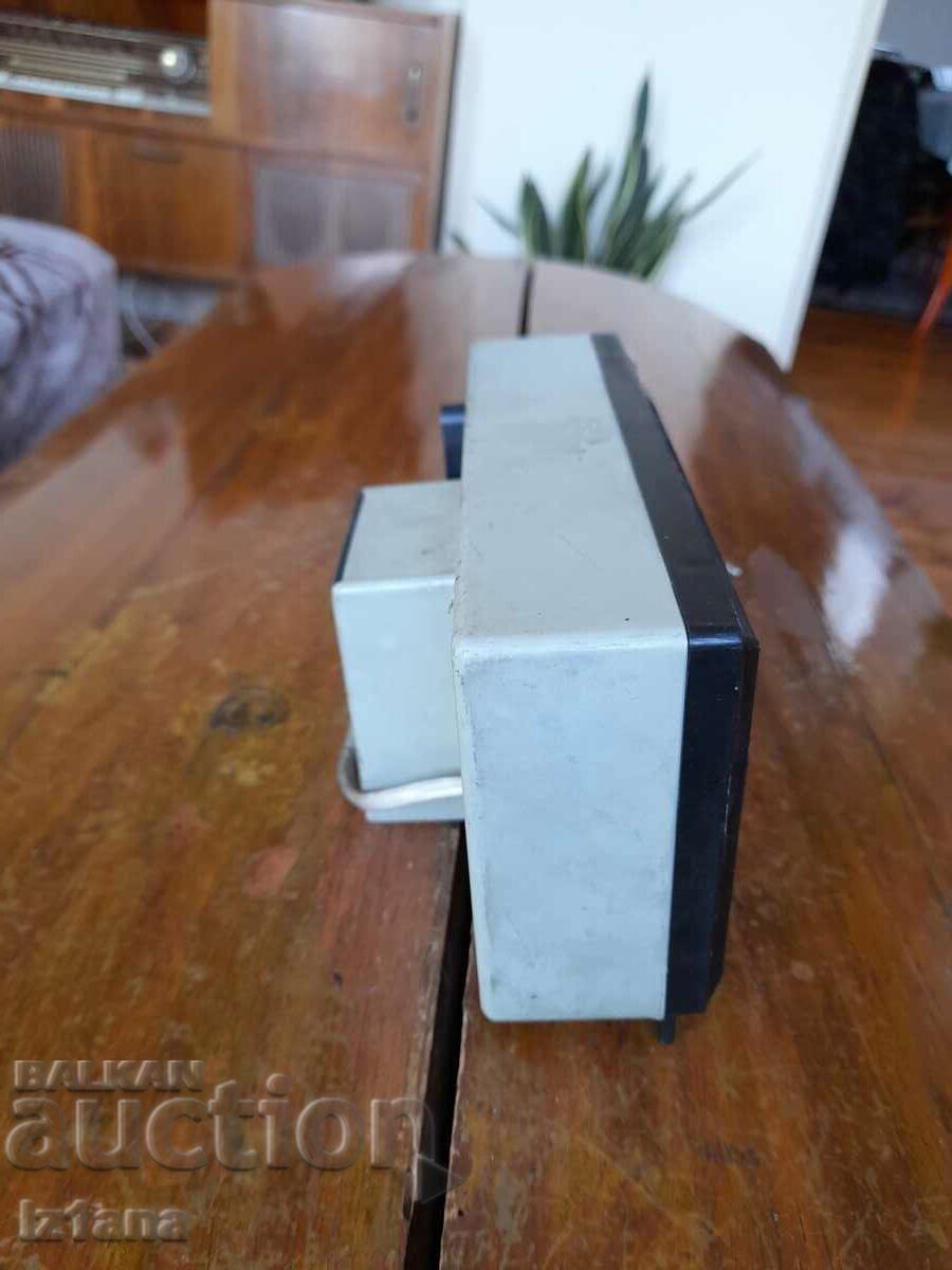 Old Electronic clock FE6 with price 55.00 BGN | € 28.12 Old Electronic clock FE6 with price 55.00 BGN | € 28.12