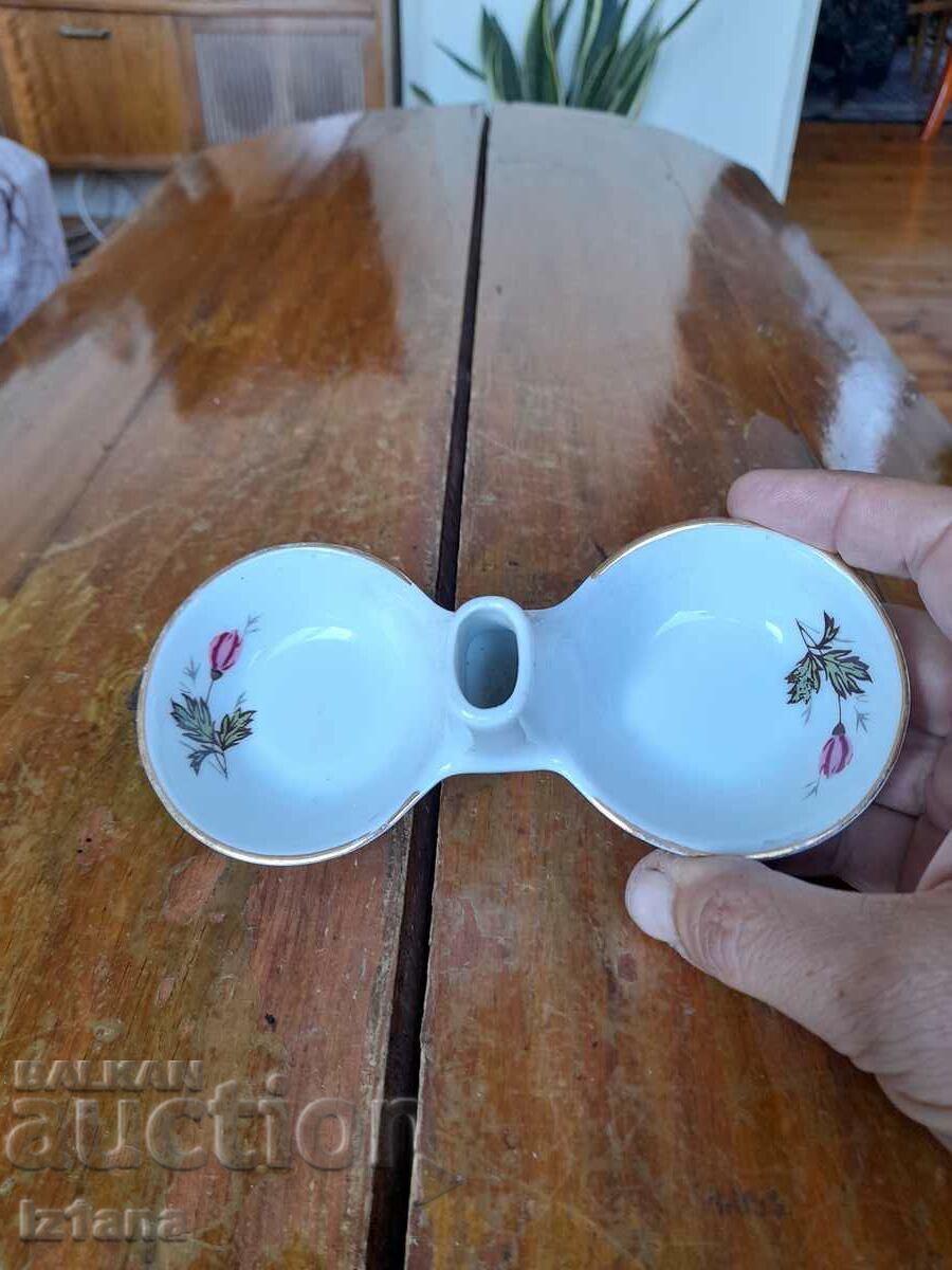 Παλιά αλατιέρα πορσελάνης με τιμή 16.00 BGN | € 8.18 Παλιά αλατιέρα πορσελάνης με τιμή 16.00 BGN | € 8.18