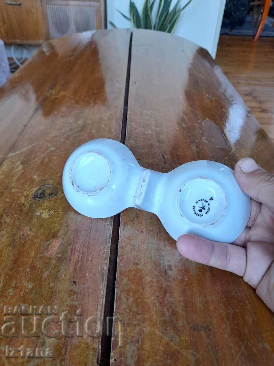 Δημοπρασία Παλιά αλατιέρα πορσελάνης Δημοπρασία Παλιά αλατιέρα πορσελάνης