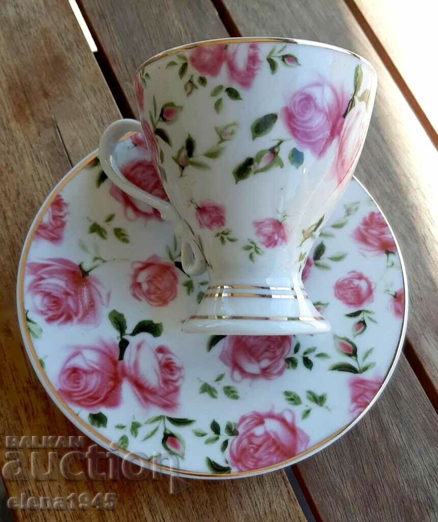 Сервиз за кафе с цена 60.00 лв. | € 30.68